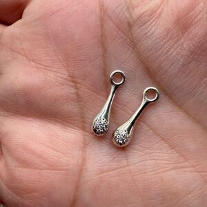 Pandora second hand 🤚 Silver to use with earrings rings, Teardrop Hooks 🪝 Charm
